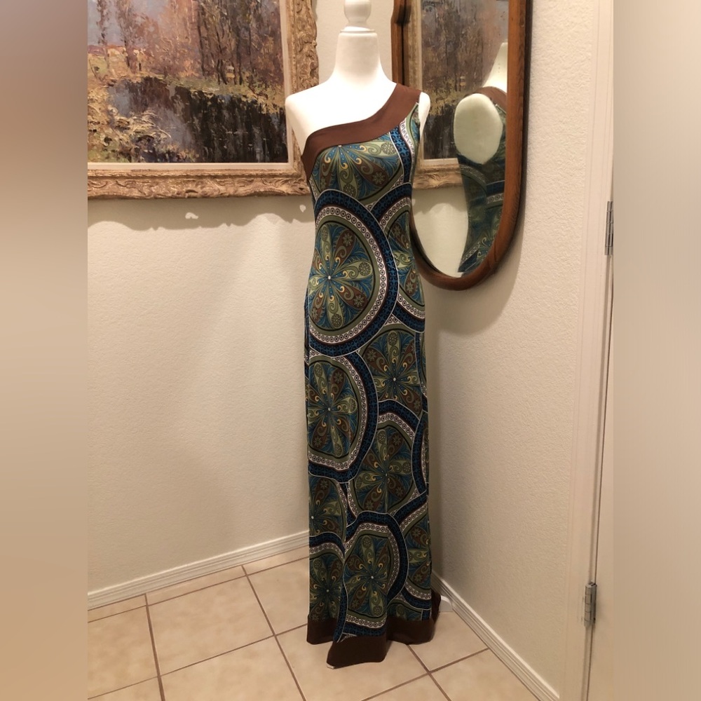 Whish - one shoulder maxi dress - size S